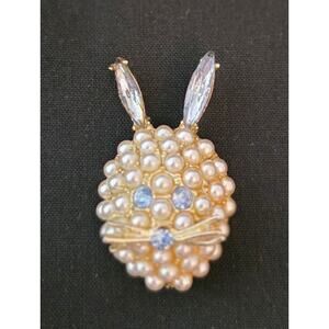 Vintage Faux Pearl Bunny Rabbit Brooch Gold Tone Rhinestone Eyes Lapel Pin